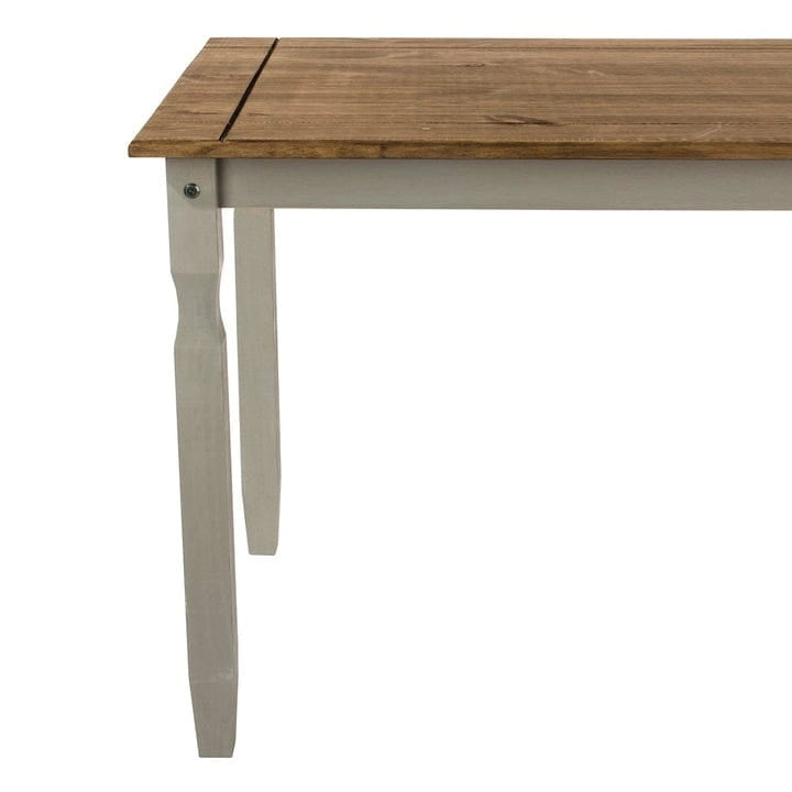Esstisch aus Holz
